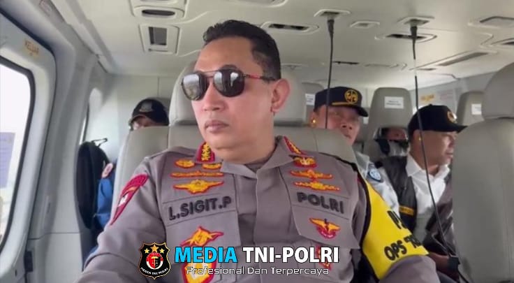 Kapolri Pantau Arus Balik Lebaran di Tol Cipali Via Udara