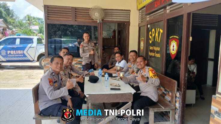 Kepala Kepolisian Resor Landak Melaksanakan Kegiatan Silahturahmi Ke Polsek Menyuke