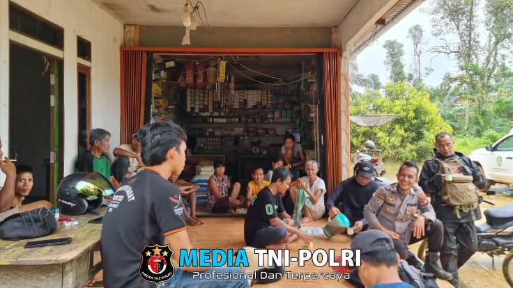 Polsek Menjalin Laksanakan Patroli Siang, Himbau Warga Aktif Cegah Tindak Kejahatan