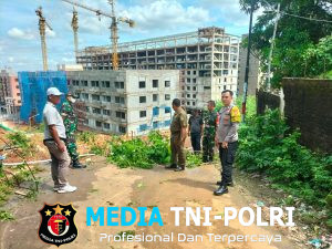 Tanah Longsor di Cikarang Selatan, Warga Diminta Waspada