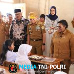 Tinjau Pelaksanaan MBG, Wamendagri Ribka Kunjungi SD Negeri 2 Lamangga Kota Baubau