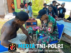 Berikan Pelayanan Kesehatan Gratis, Satgas Yonif 131/Brajasakti Bantu Tingkatkan Kesehatan Masyarakat Perbatasan Papua