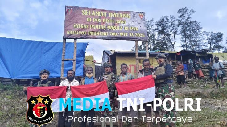 Saat Merah Putih dan Alkitab Menyatu  Sapaan Damai TNI dan Gereja di Tapal Batas