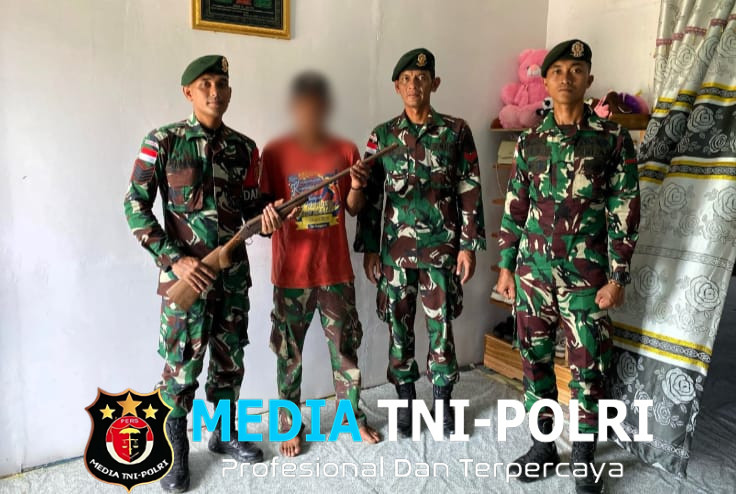 Wujud Kedekatan dan Kepercayaan, Satgas Pamtas Yonarmed 11 Kostrad Terima Penyerahan Sukarela Senjata Api Rakitan