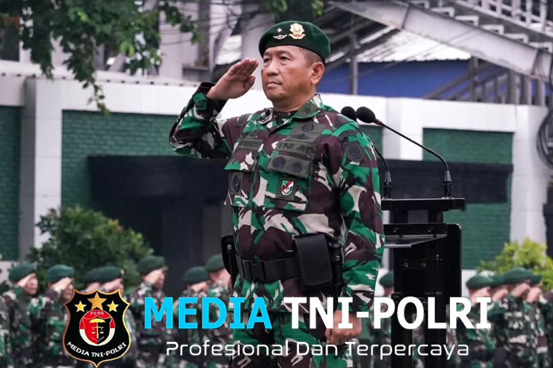 Aslog Kaskostrad Pimpin Upacara 17-an di Makostrad