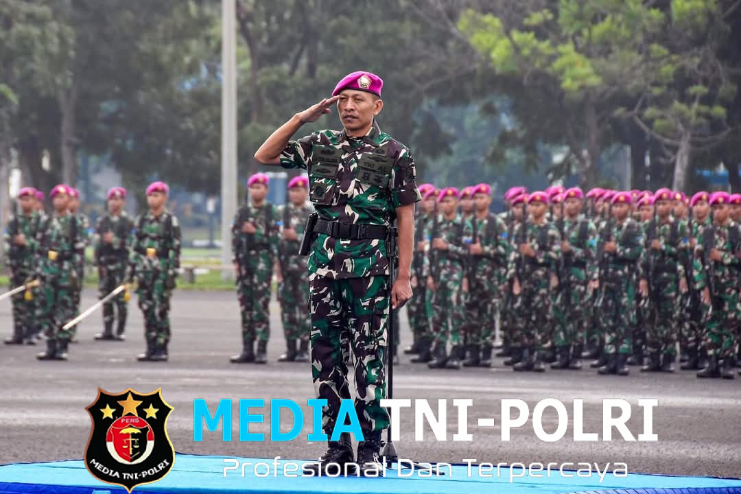 Tingkatkan Nasionalisme, Prajurit dan PNS Brigif 2 Marinir Laksanakan Upacara 17-an
