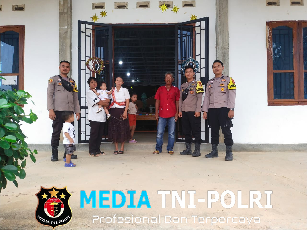 Polres Tulang Bawang Barat Amankan Ibadah Rangkaian Paskah Umat Nasrani di Sejumlah Gereja