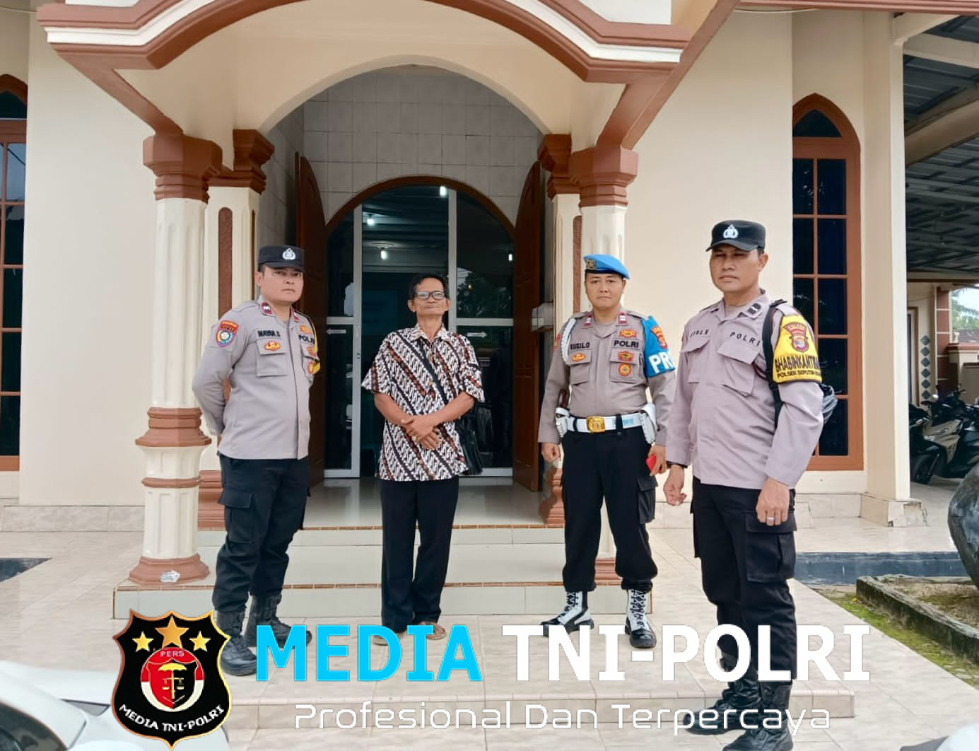 Aparat Gabungan TNI-Polri Amankan Perayaan Jumat Agung di Lampung Tengah