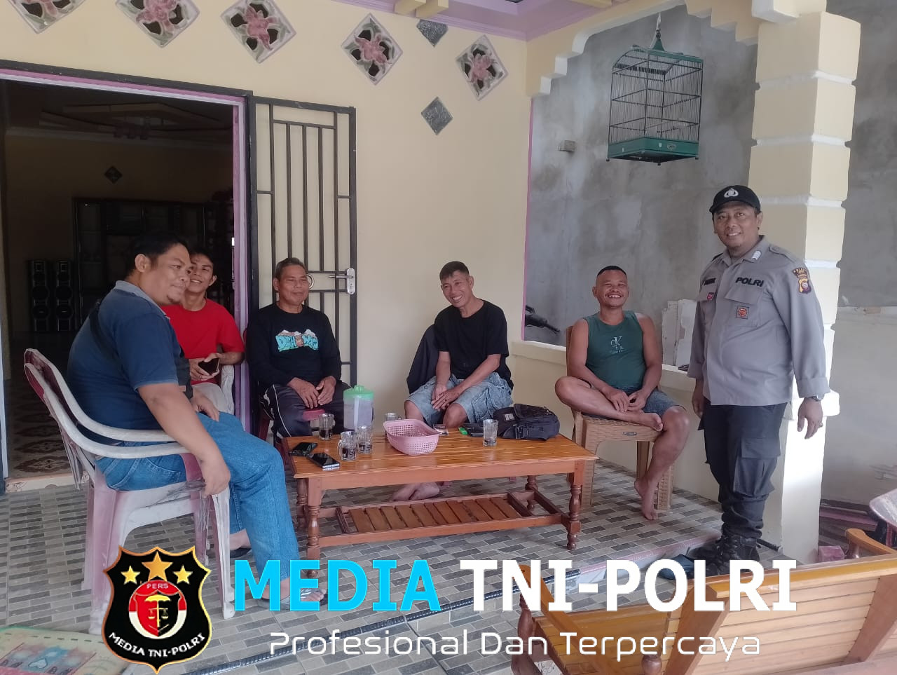 Ciptakan Situasi Tetap Kondusif, Kanit Samapta Polsek Kuala Behe Sambangi Warga Dialogis Kamtibmas