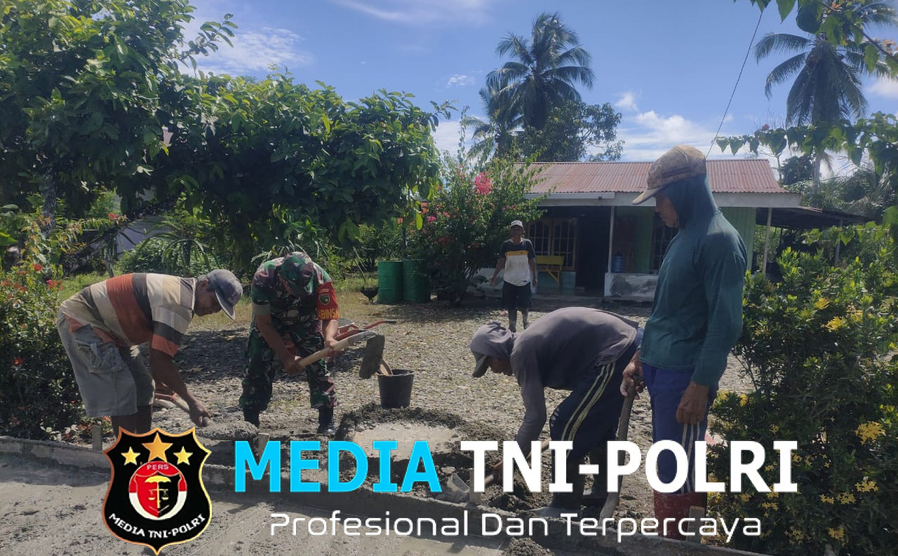 Babinsa koramil 1705-02/Napan Membantu Warga Dalam Pembuatan Jembatan Milik Warga Kampung Binaan