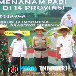 Kapolres Lampung Timur Hadiri Gerakan Tanam Padi Serentak di Desa Siraman