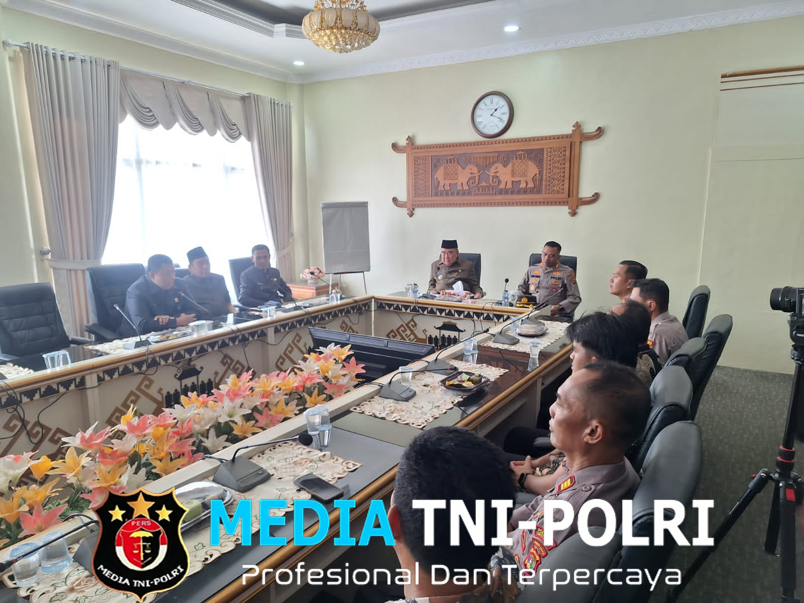 Kapolres Tanggamus Gelar Silaturahmi dengan Bupati Tanggamus
