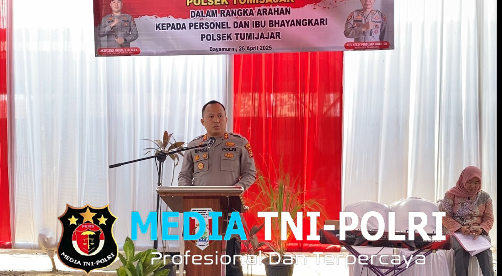 Kapolres dan Ketua Bhayangkari Cabang Tulang Bawang Barat Lakukan Kunker di Dua Polsek, Ini Kegiatannya