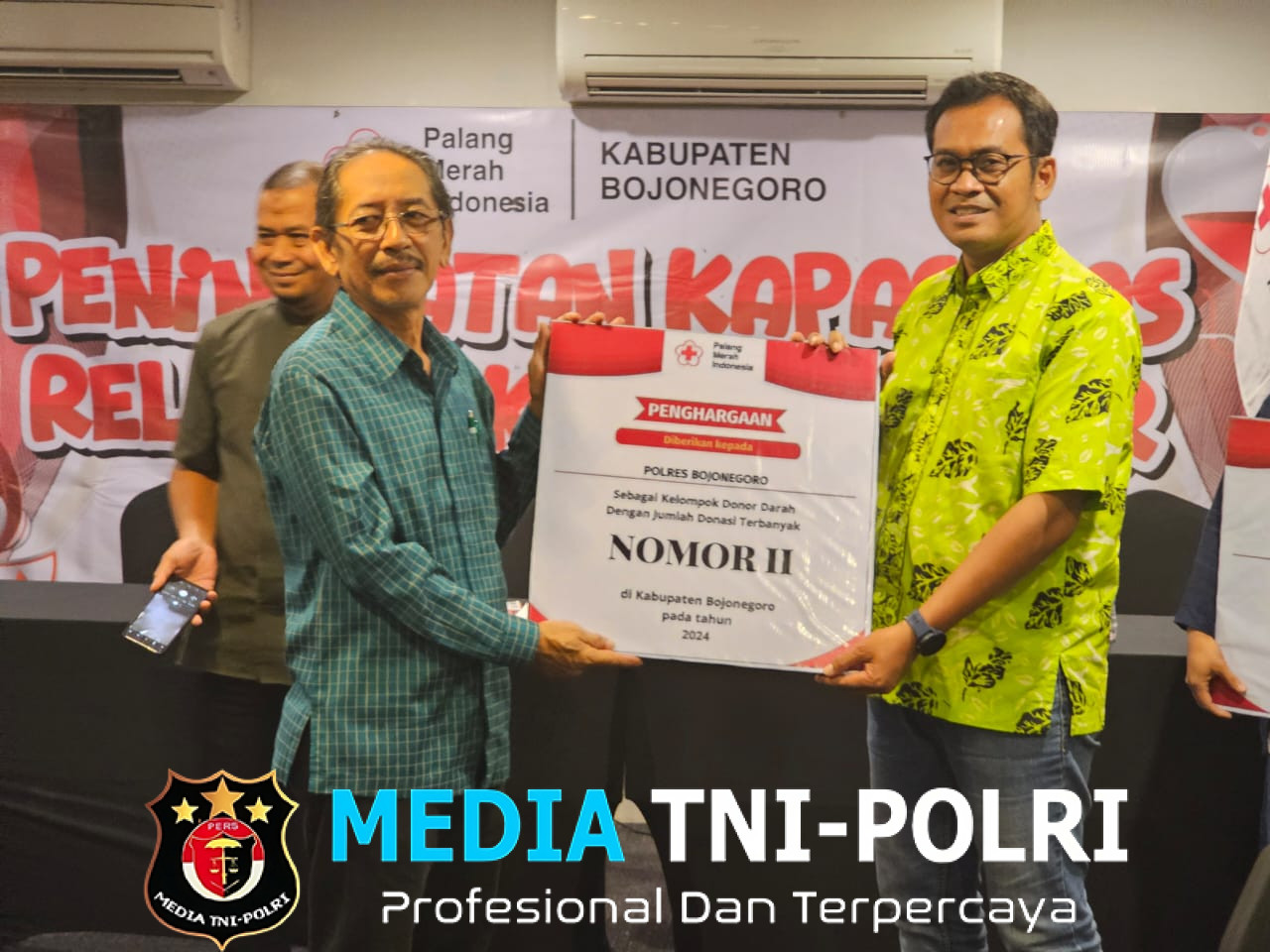 Polres Bojonegoro Raih Penghargaan dari PMI sebagai Pendonor Darah Terbanyak