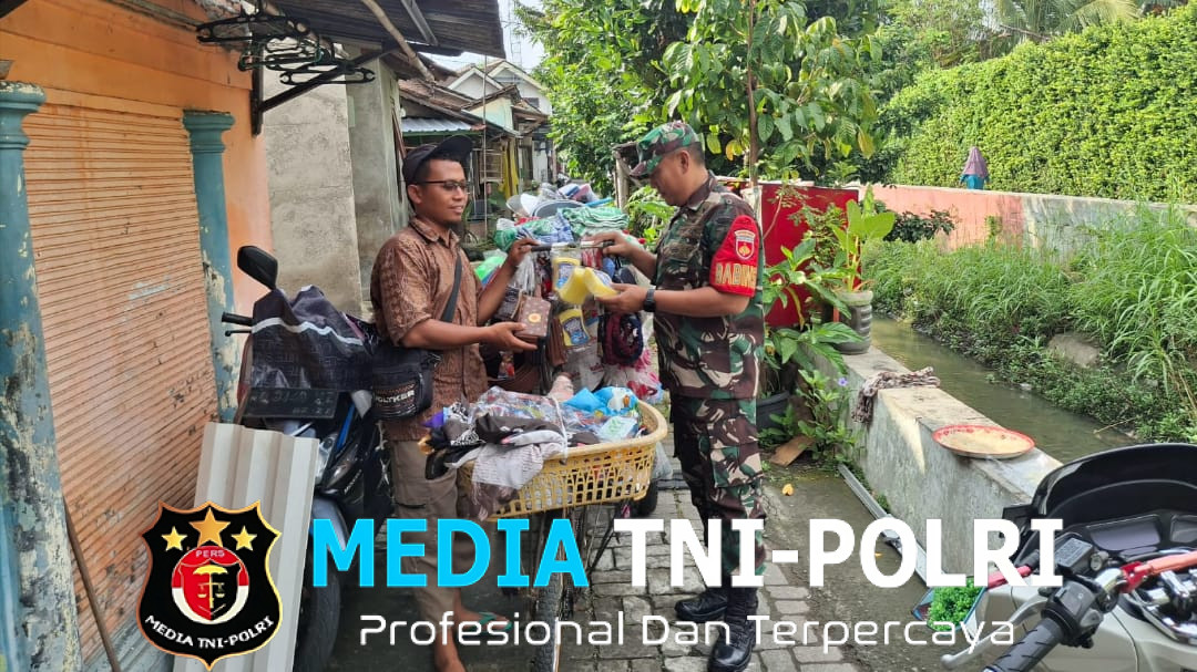 Implementasikan Wanwil, Babinsa Danukusuman Motivasi Pelaku UMKM Pedagang Alat Perabot Rumah Tangga