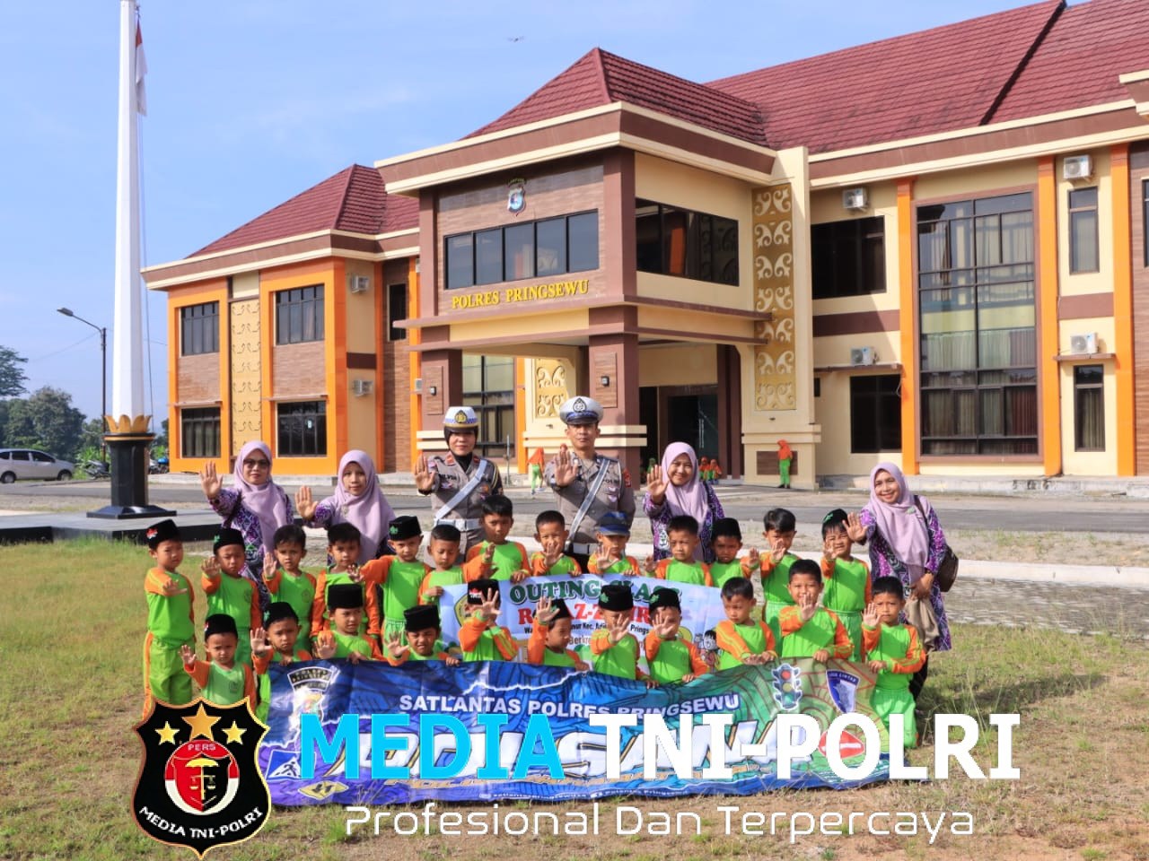 Siswa TK Az-Zahra Kunjungi Polres Pringsewu, Belajar Keamanan Sambil Bermain