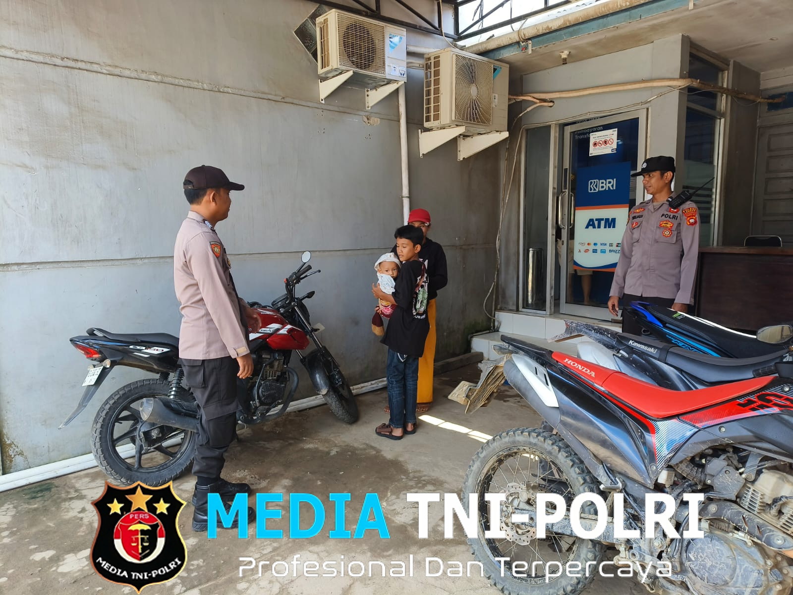 Patroli Siang Hari, Polisi Imbau Masyarakat Untuk Selalu Waspada