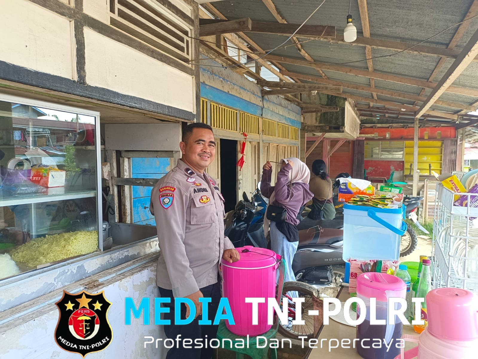 Kanit Binmas Polsek Kuala Behe Lakukan Patroli Rutin Untuk Jaga Situasi Kamtibmas