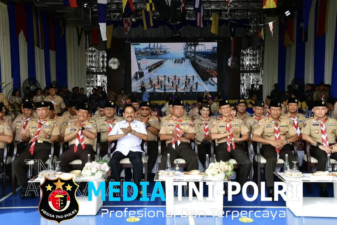 Tingkatkan Semangat Bela Negara dan Cinta Tanah Air TNI AL Gelar Apel Gabungan Pramuka Saka Bahari Nasional di Atas Kapal Perang