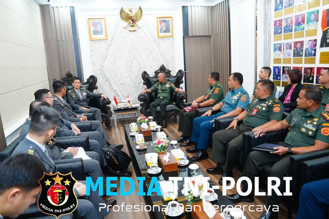 Tingkatkan Pertahanan Siber, Kasum TNI Terima Kunjungan Kepala Staf Digital Intelijen Militer Singapura