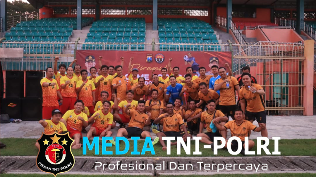 Polres Bojonegoro Gelar Fun Game Sepak Bola, Mempererat Silaturahmi dengan Awak Media