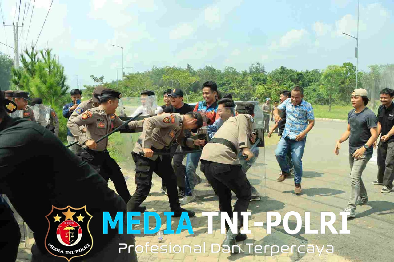 Polres Tulang Bawang Gelar Latkatpuan Dalmas Jelang Hari buruh ( May Day )