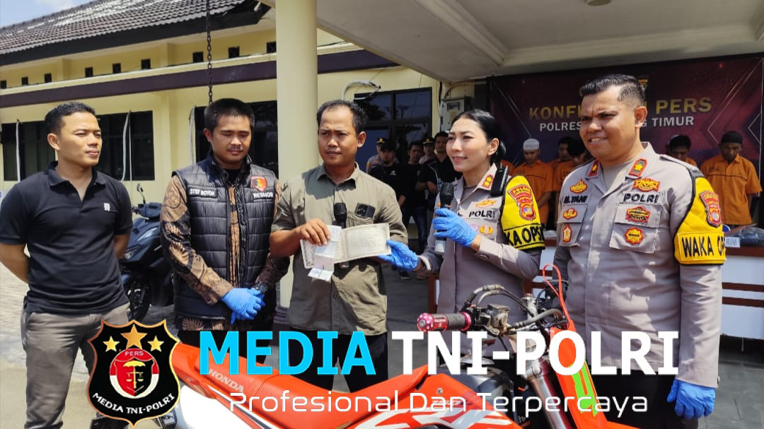 Kasus Curanmor Terungkap, Kapolres Lampung Timur Serahkan Sepeda Motor Pada Korban