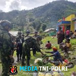 Heroik di Medan Lain! Prajurit TNI Borong Hasil Tani Warga Papua, Petani Senyum Lega Terima Kasih Bapak-Bapak Tentara !