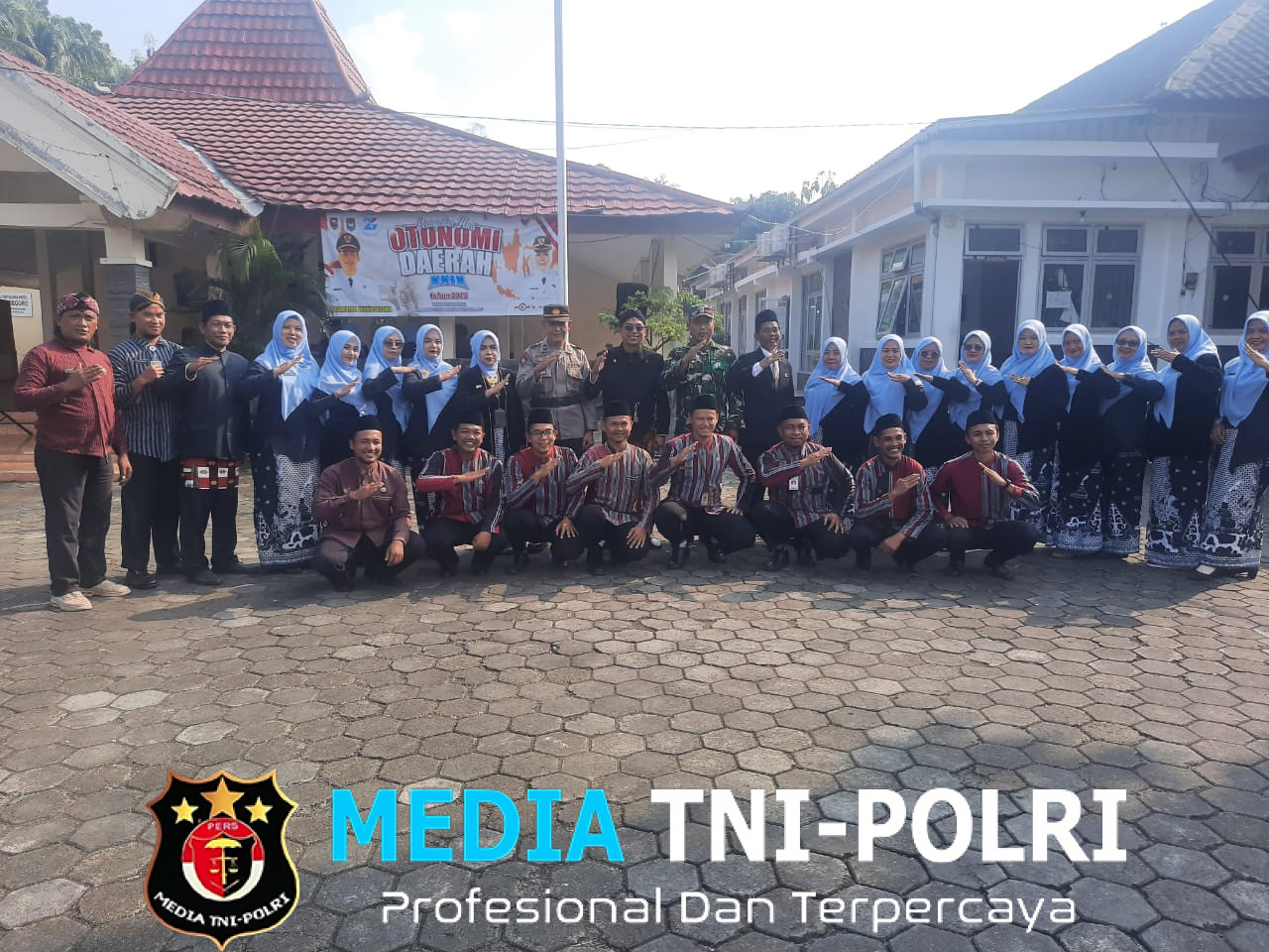 Pentingnya Meningkatkan Kesadaran Masyarakat Tentang Pendidikan