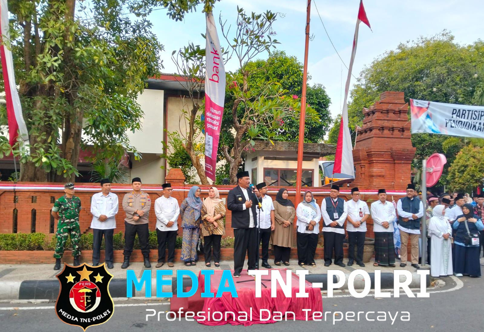 Kapolres Pastikan Pengamanan Pemberangkatan Haji di Nganjuk Berjalan Aman