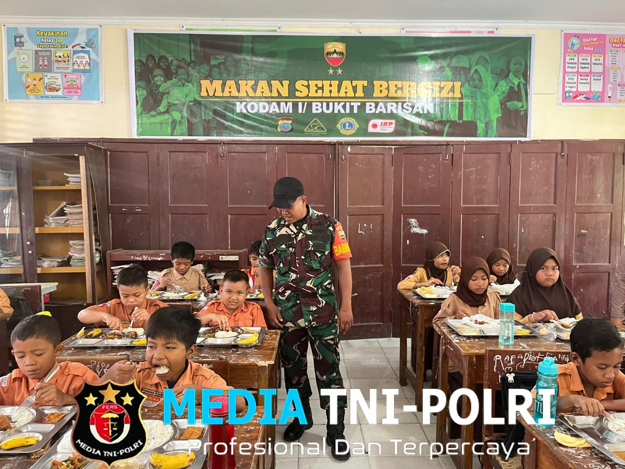 Pola Hidup Sehat untuk Anak, Kodam I/BB Gelar Makan Sehat Bergizi di SDN 065011 Medan Selayang