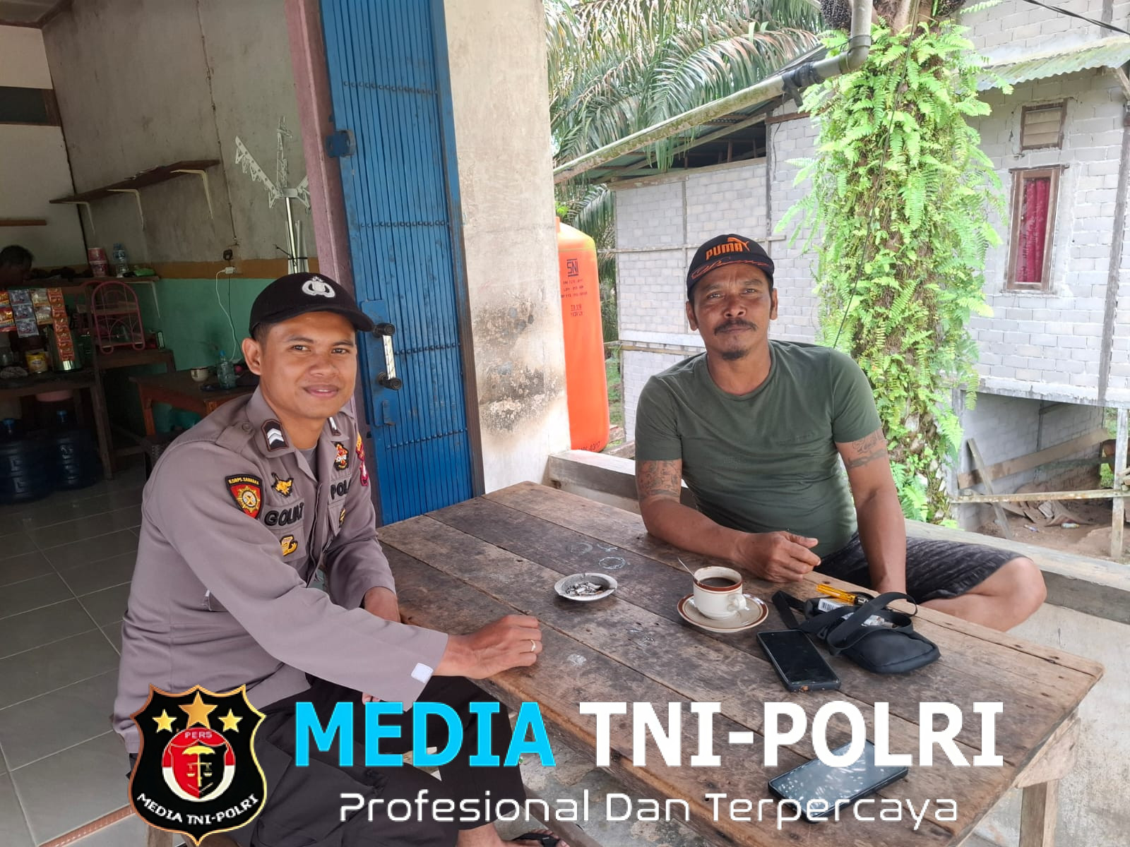 Sambangi Warga, Personel Polsek Kuala Behe Sampaikan Pesan Kamtibmas