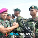 Wadan Pasmar 2 Hadiri Upacara Penyambuatan Satgas Pamtas RI-PNG Mobile Yonif 509