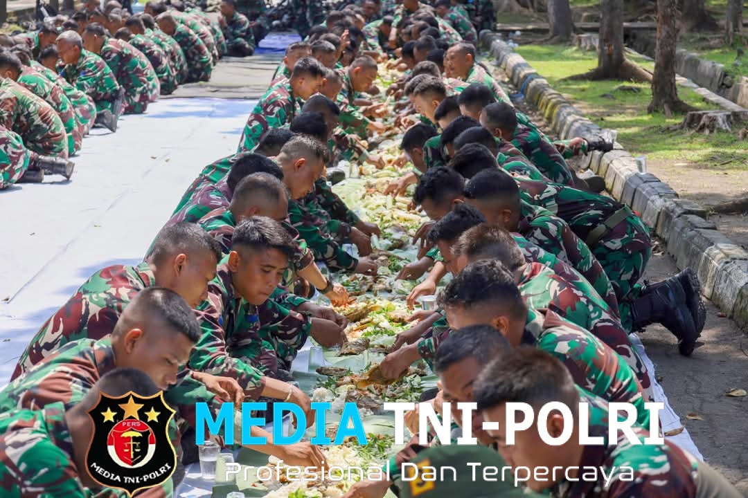 Bangun Soliditas dan Pererat Silaturahmi, Keluarga Besar Hiu Petarung Laksanakan Makan Siang Bersama