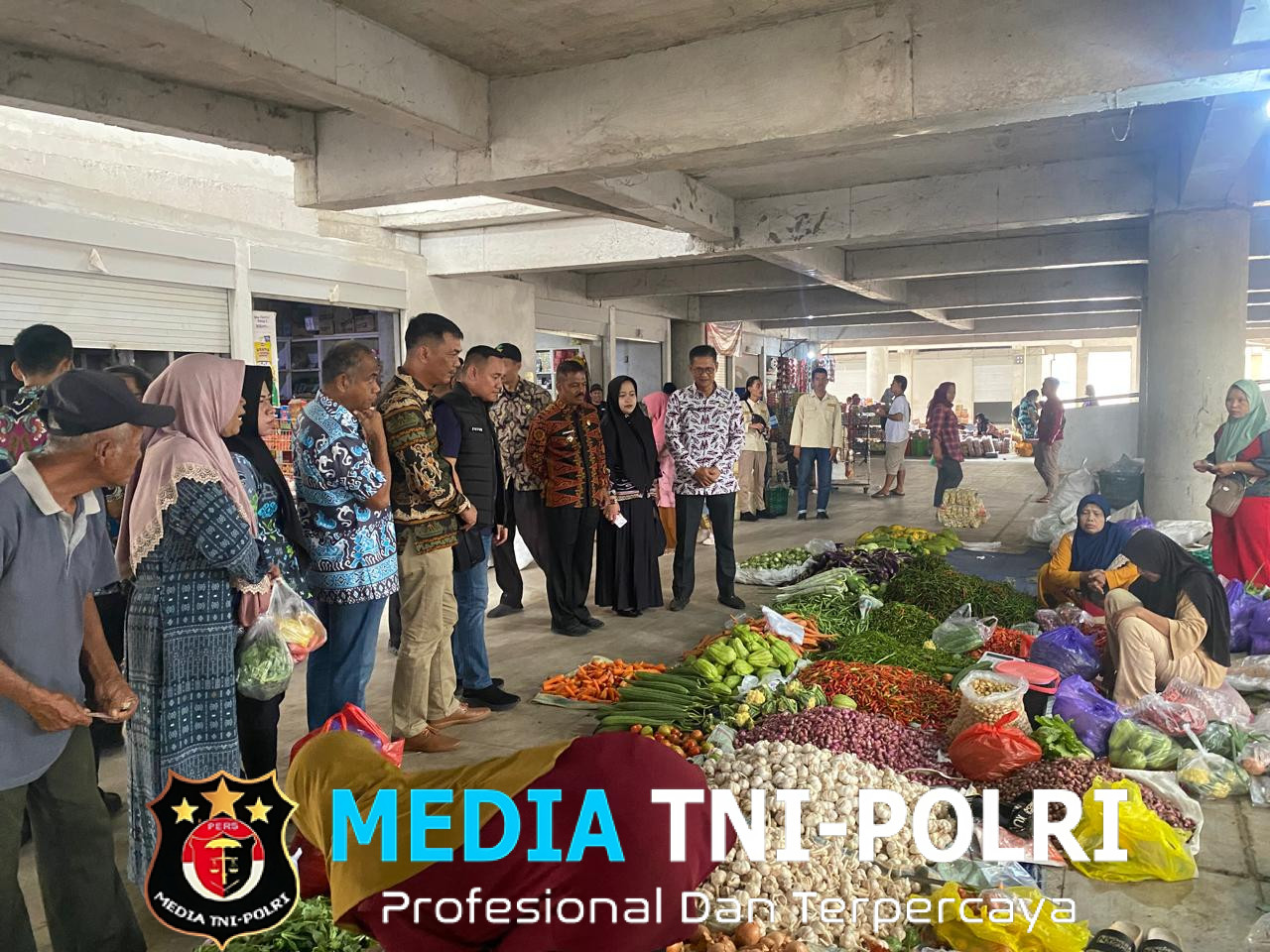Satgas Pangan Polres Tulang Bawang Barat, Hadiri Kegiatan Pengecekan Harga Kebutuhan Pokok bersama Dinas Koperindag