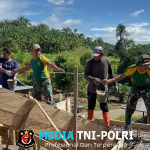 Kebersamaan Satgas Pamtas Yonarmed 11 Kostrad dan Warga dalam Pembangunan Mushola di Perbatasan