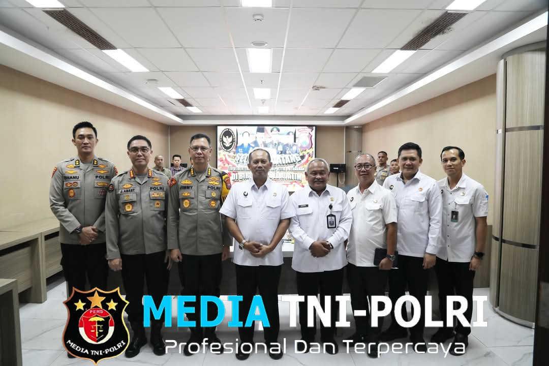 Tinjau Pemberantasan Premanisme di Jawa Timur, Kemenko Polhukam Tegaskan Komitmen Bersama