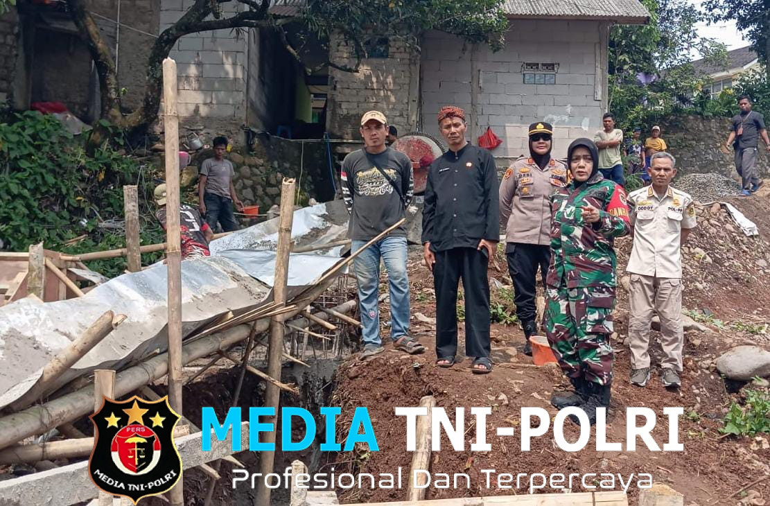Kapolsek Dramaga Bersama Forkopimcam Tinjau Langsung Pembangunan Jembatan Rawayan di Desa Petir
