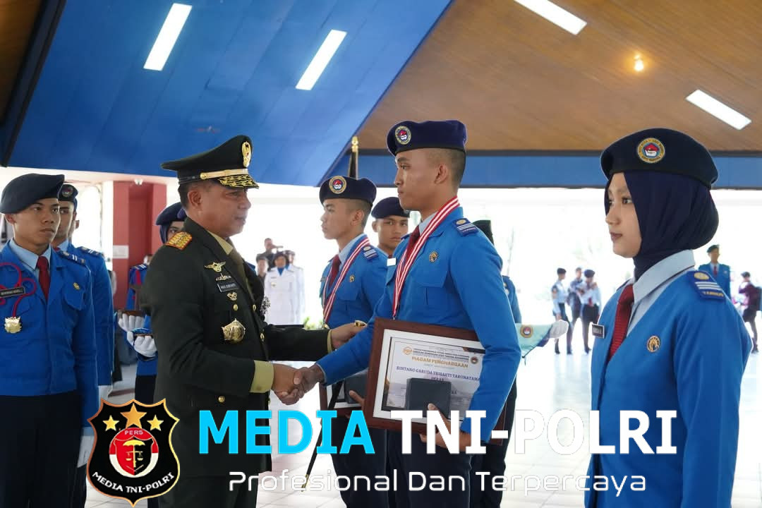 Panglima TNI Kukuhkan Alumni SMA Taruna Nusantara Angkatan 33 Jaga Nama Baik Almamater ke Mana pun Melangkah