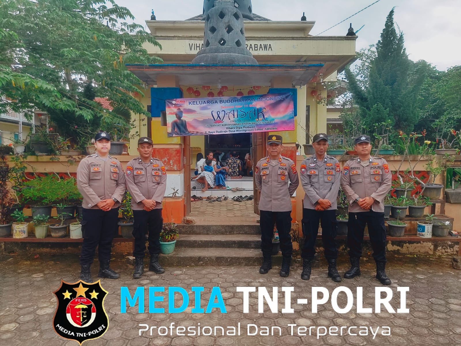 Tiga Vihara di Pringsewu Dijaga Ketat Polisi Saat Perayaan Waisak