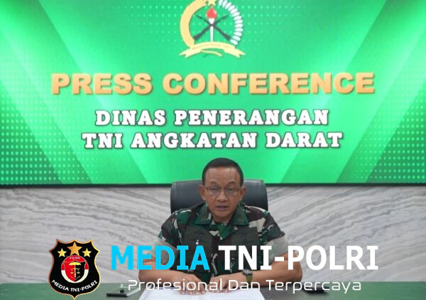 TNI AD Bantu Proses Pemakaman Korban Ledakan Amunisi di Garut