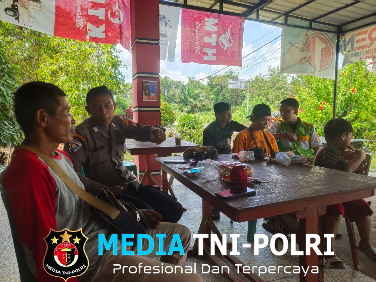 Polsek Ngabang Gencarkan Laksanakan Patroli di Tempat Keramaian Selama Libur Waisak