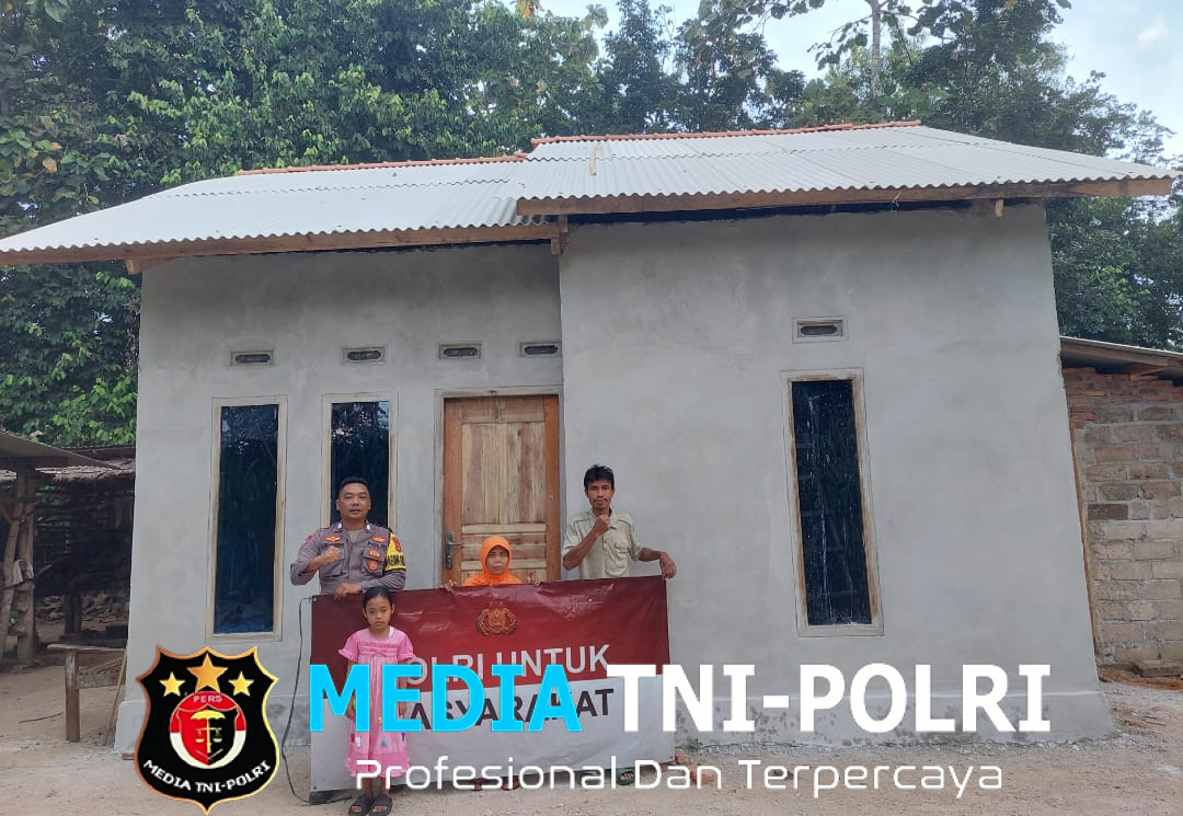 Rumah Reyot Diganti Harapan Baru, TNI-Polri dan Warga Bangun Tempat Tinggal Layak untuk Keluarga Buruh di Sidoluhur