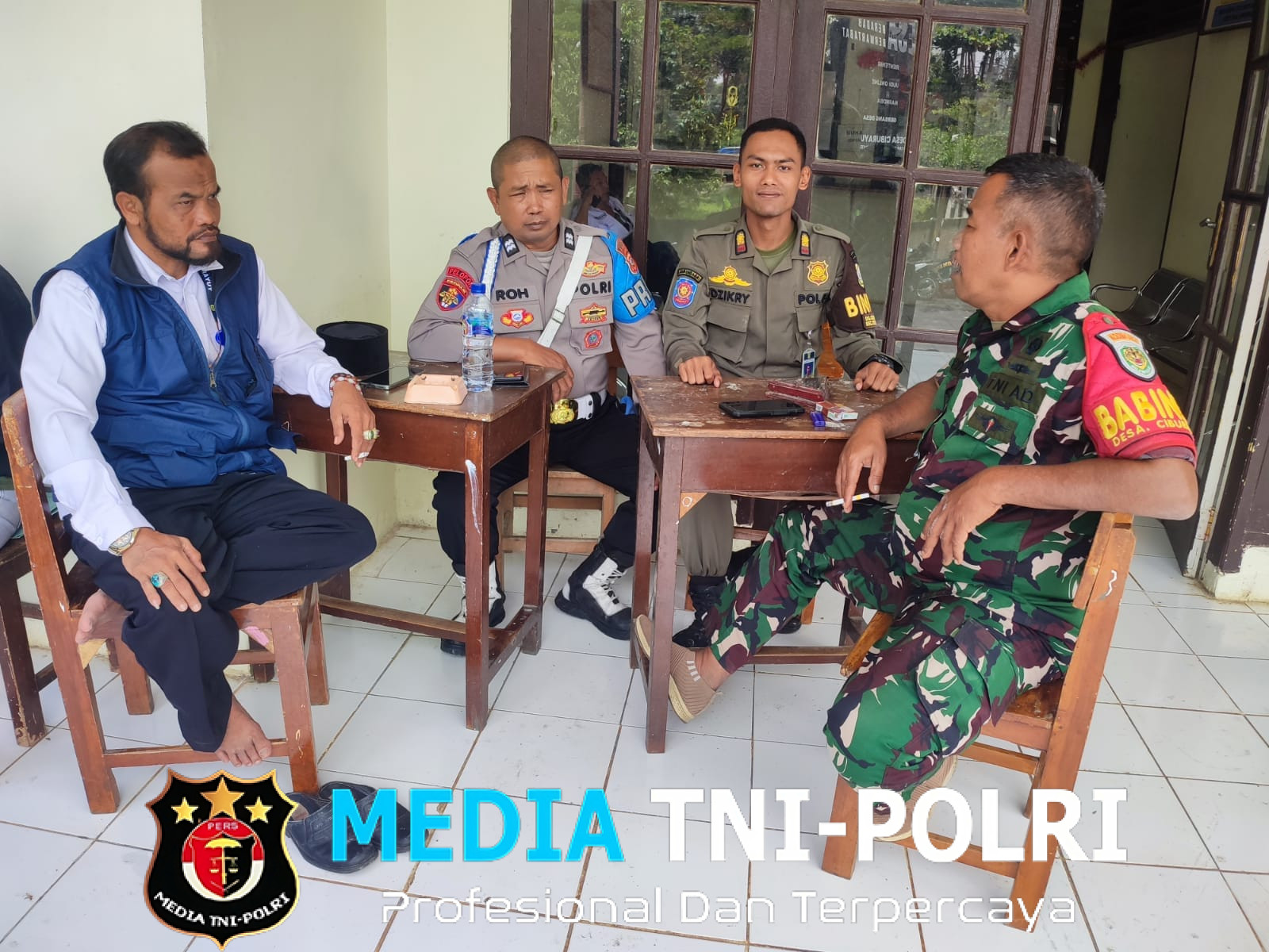 Sinergitas TNI dan POLRI, Bhabinkamtibmas Polsek Cijeruk dan Bhabinsa Bersama- Sama Sambangi Warga Binaan