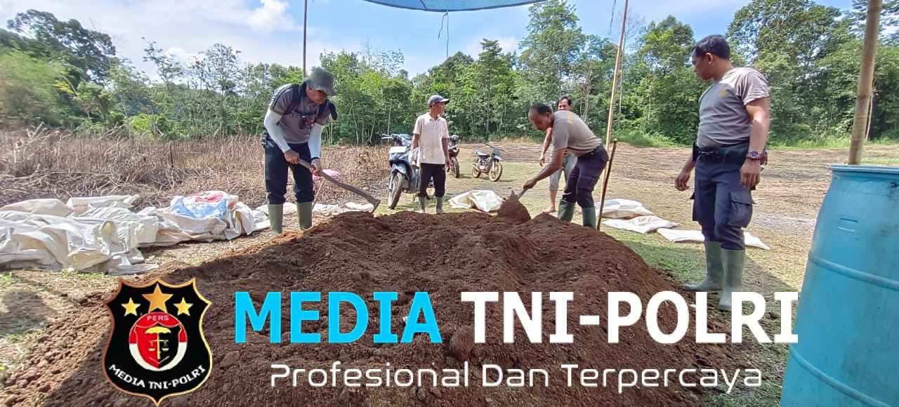 Polsek Meranti Pengaplikasian Fermentasi Pupuk cair Microba Google (Migo) ke pupuk kompos Ta, Dalam Rangka Program Ketahan Pangan