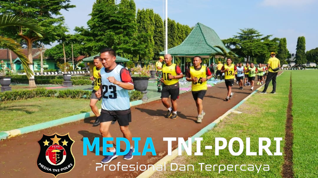 Uji Kemampuan Fisik Prajurit Kodim 0808/Blitar Melalui Samapta Periodik