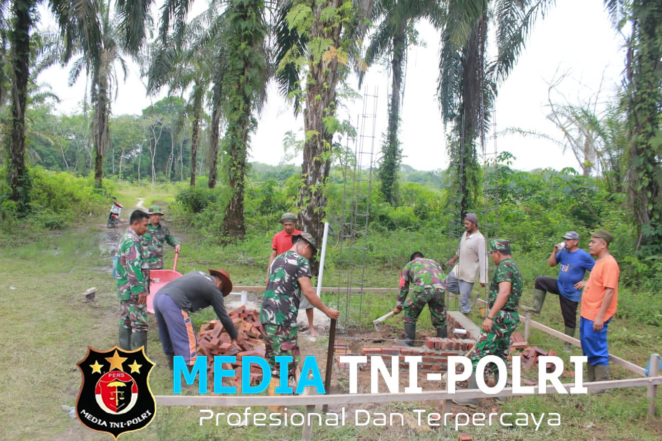 Satgas TMMD ke 124 Kodim 0320 Dumai Bersama Warga Wujudkan Sumur Bor dan MCK Berkualitas di Bukit Kayu Kapur