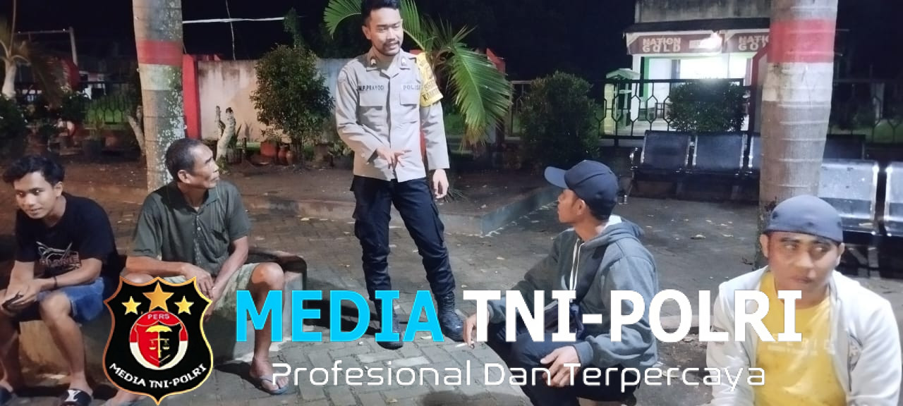 Melalui Patroli Malam , Polsek Mempawah Hulu Ajak masyarakat jauhi Narkoba dan Judi Online