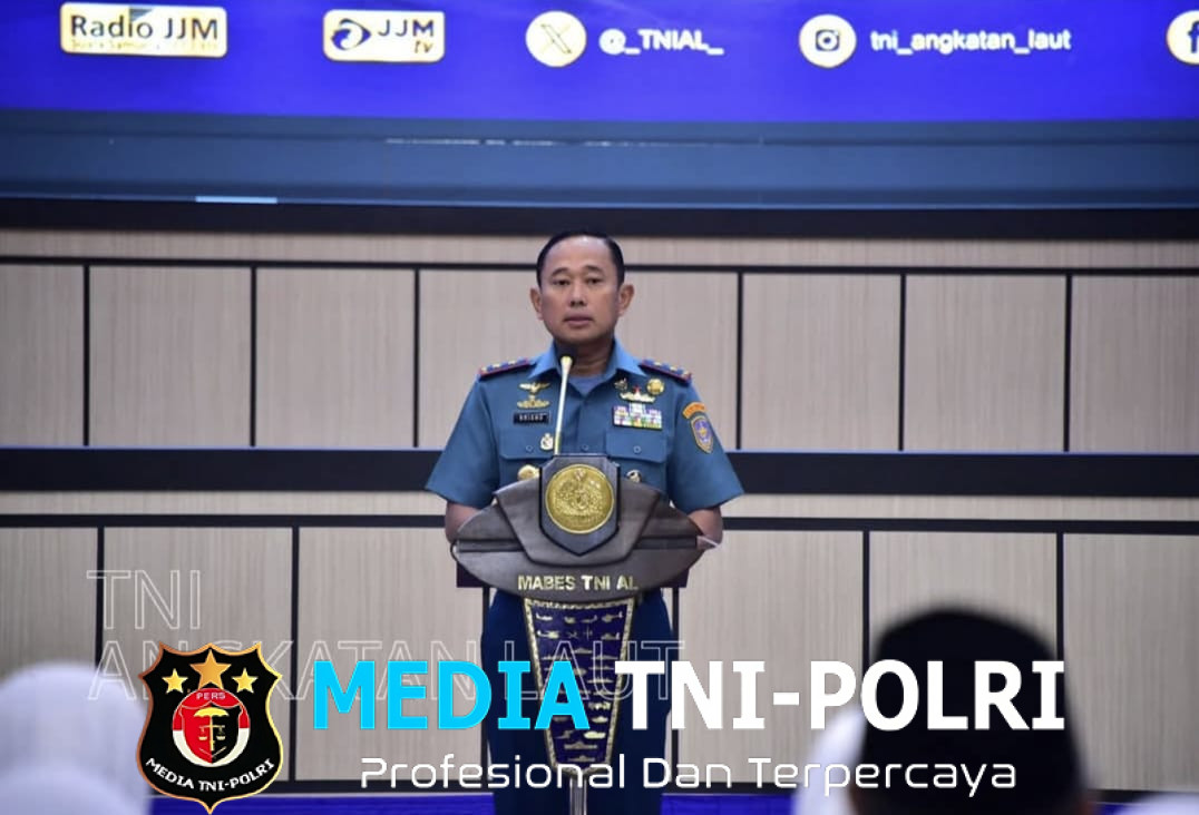 TNI AL Melepas Jama’ah Haji Reguler Timlak Urhaj Tahun 1446 H/2025 M di Cilangkap