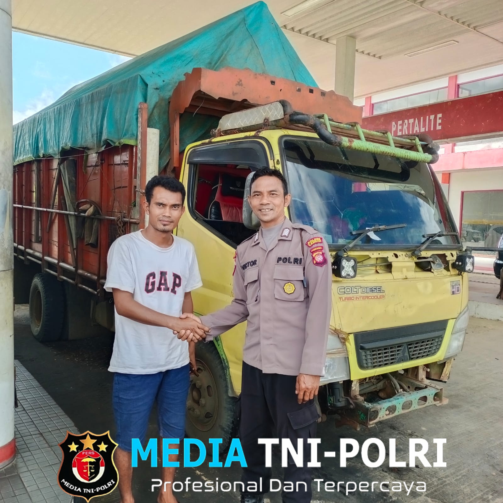 Cegah Penyalahgunaan BBM Subsidi Polsek Ngabang Laksanakan Patroli di SPBU